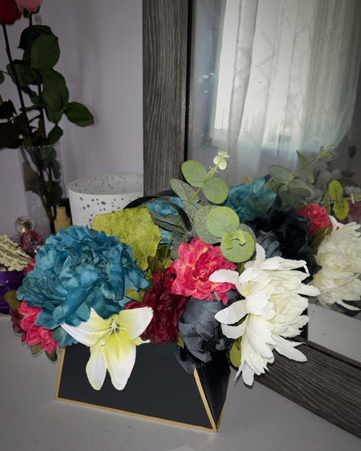 NIOR - Silk Floral Purse Arrangment